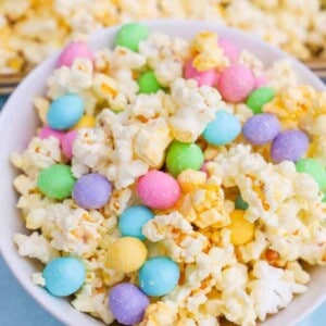 White Chocolate Easter Popcorn