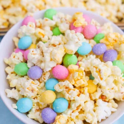 White Chocolate Easter Popcorn