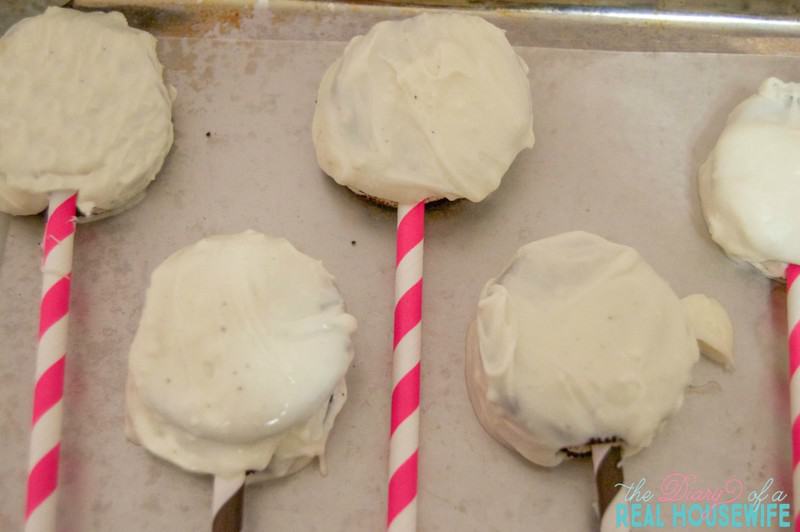 Oreo Pops. White Chocolate