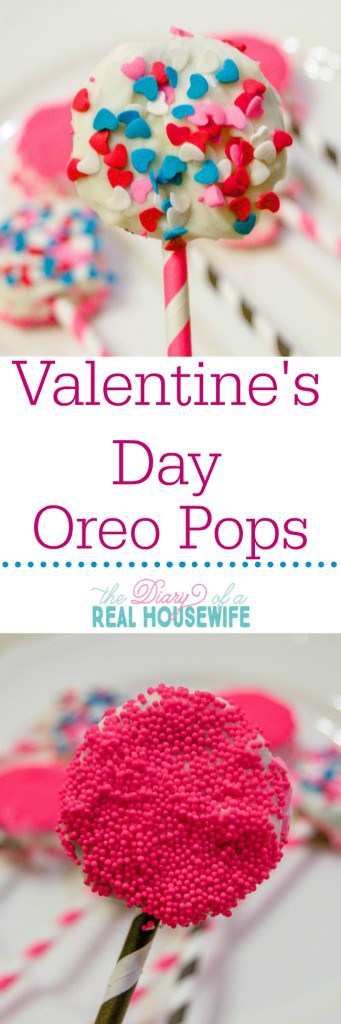 Valentines Day Oreo Pops. Easy treat for a party or gift idea.