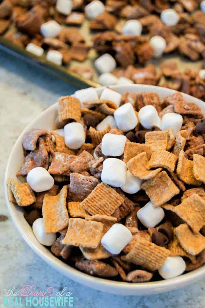 S'mores Muddy Buddies