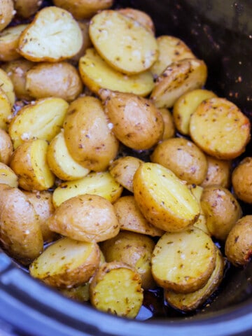 Slow Cooker Parmesan Garlic Potatoes