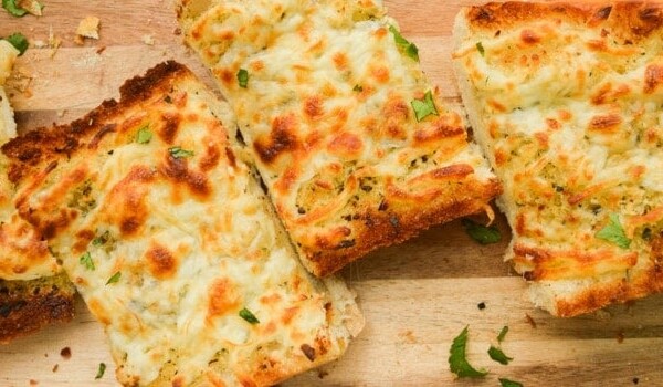 Easy Homemade Garlic Bread