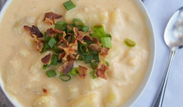 Slow Cooker Cheesy Potato Soup