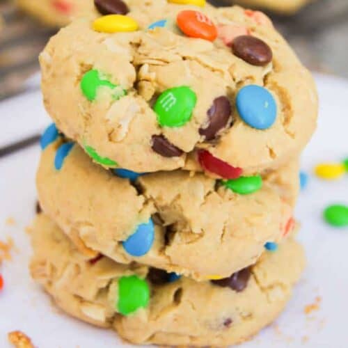Oatmeal M&M Cookie