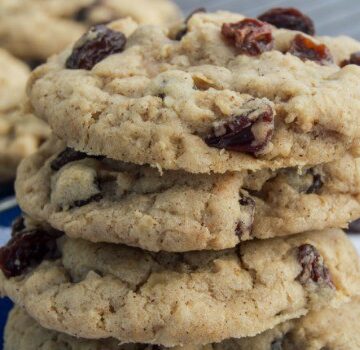 Oatmeal Raisin Cookies