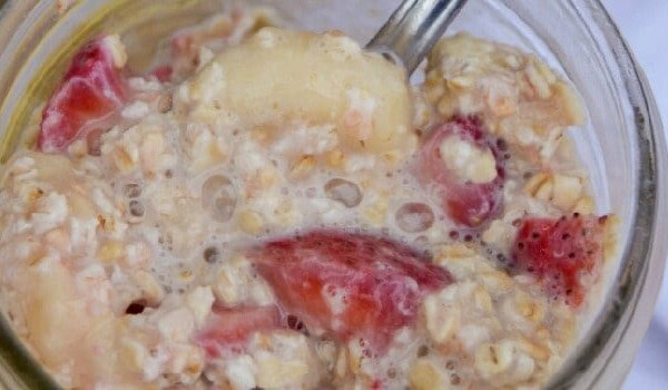 Strawberry Banana Overnight Oats