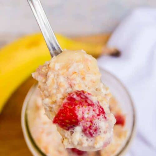 Strawberry Banana Overnight Oats