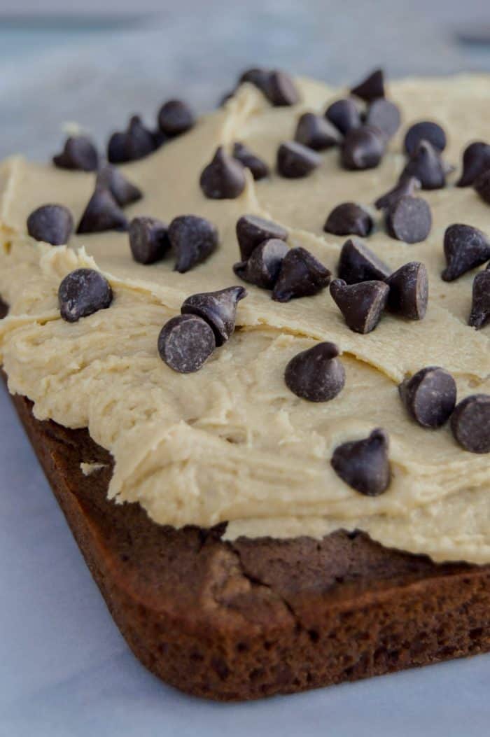 Melted Chocolate Chip Frosting For Brownies Melted Chocolate Chip Frosting For Brownies