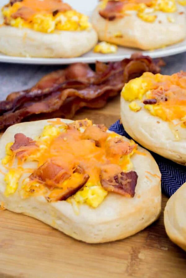 Mini Breakfast Pizza