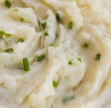 The Best Sour Cream and Chive Mashed Potatoes