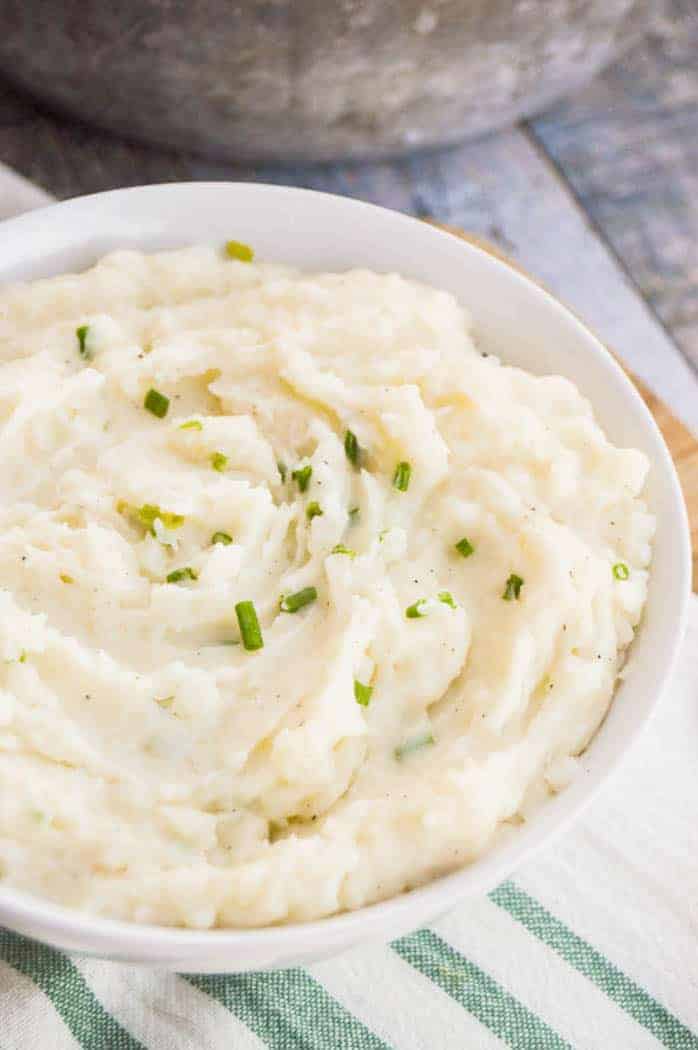 The Best Sour Cream and Chive Mashed Potatoes