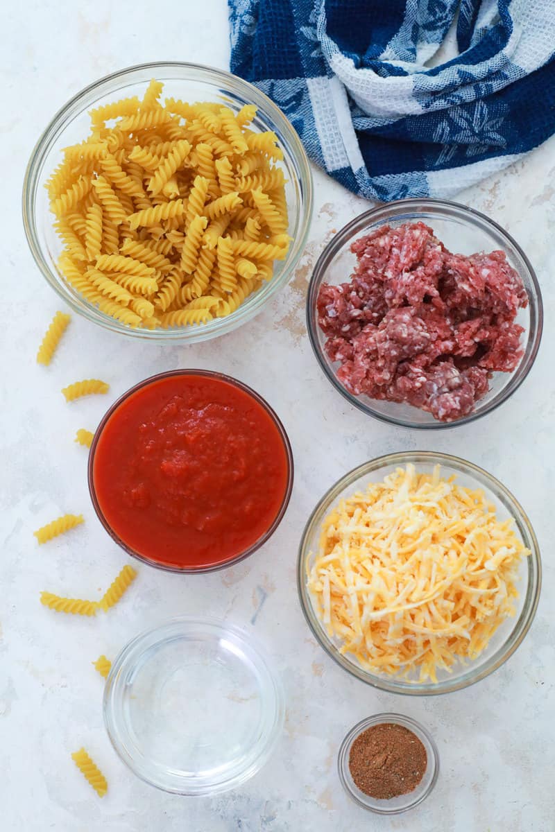 ingredients for cheesy taco pasta