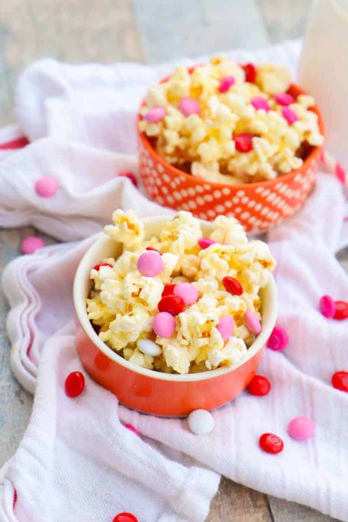 Valentines Day Popcorn in two serving bowls.