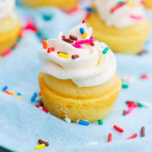 Mini Vanilla Cupcakes