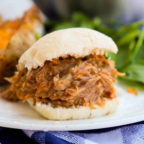 Slow Cooker Pulled Pork Sliders