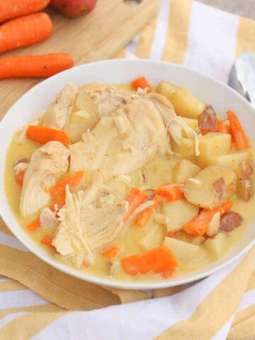 Slow Cooker Creamy Ranch Chicken and Vegetables