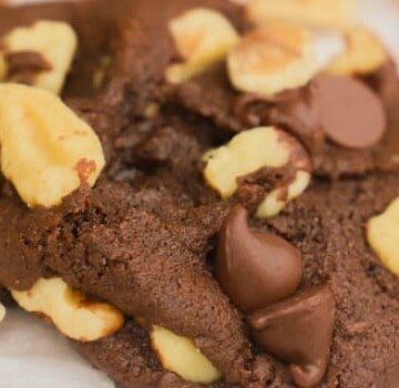 Chocolate Walnut Cookies feature