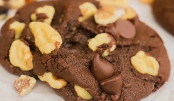 Chocolate Walnut Cookies feature