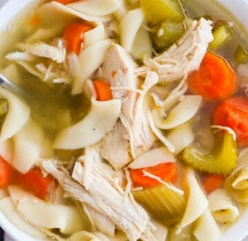 Slow Cooker Chicken Noodle Soup