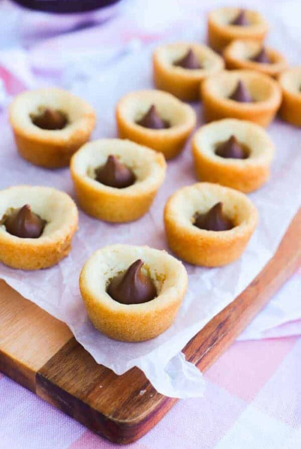 Sugar Kiss Cookie Cups