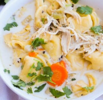 Slow Cooker Creamy Chicken Tortellini Soup