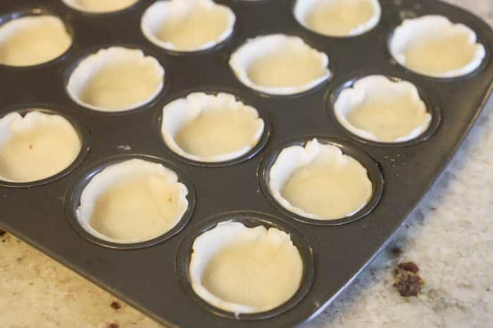 pie crust in mini muffin tin