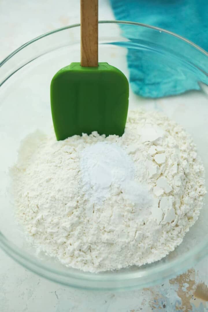 flour in clear bowl