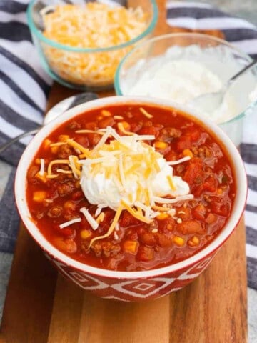 chili in bowl