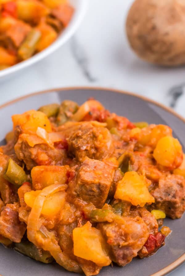 slow cooker steak and potatoes