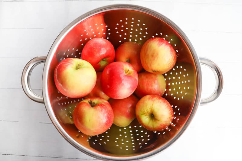 A bowl of fruit