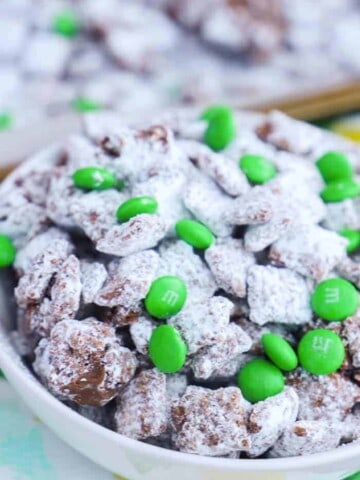 Mint Chocolate Puppy Chow