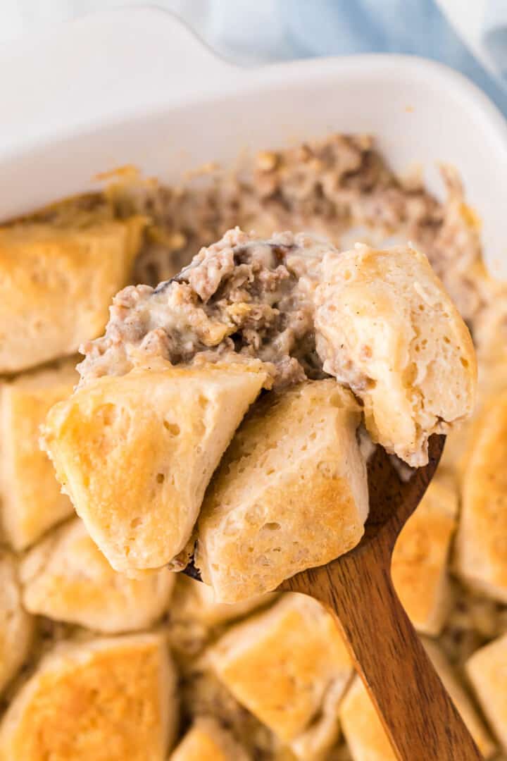 Biscuits and Gravy Casserole