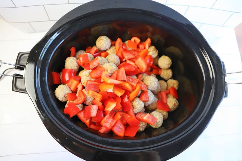 meatballs and peppers in the slow cooker