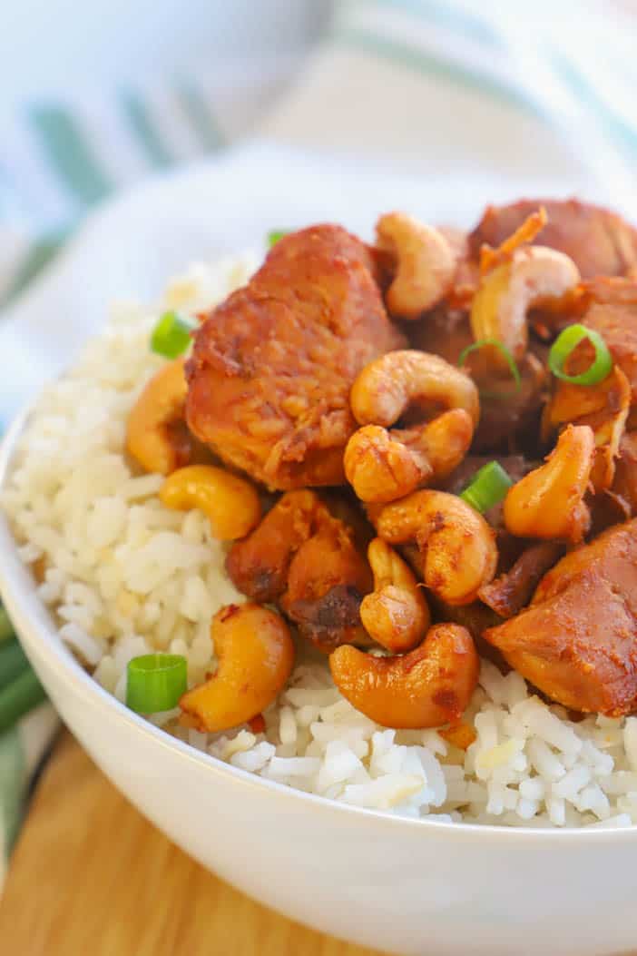 close up picture of Slow Cooker Cashew Chicken