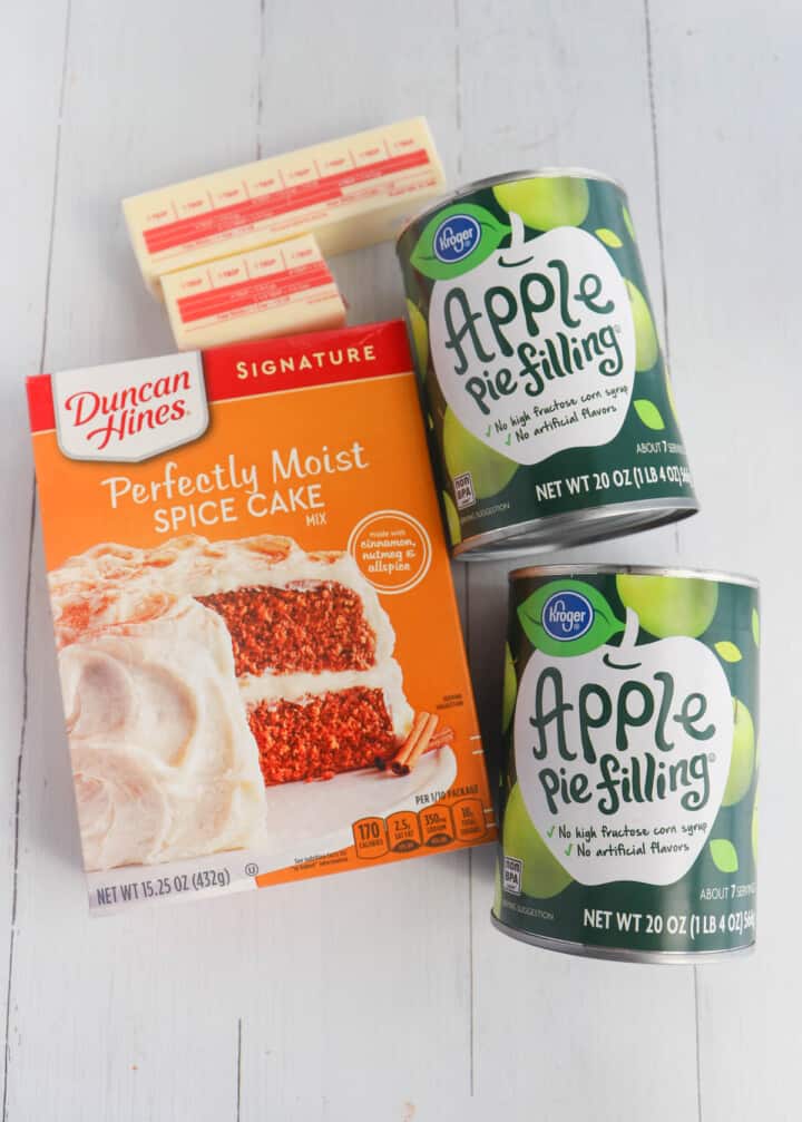 ingredients for apple spice dump cake