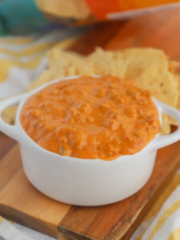 Cheesy Salsa Dip