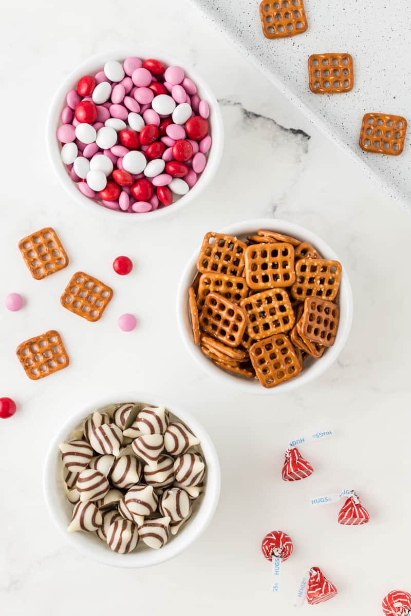 ingredients for pretzel hugs