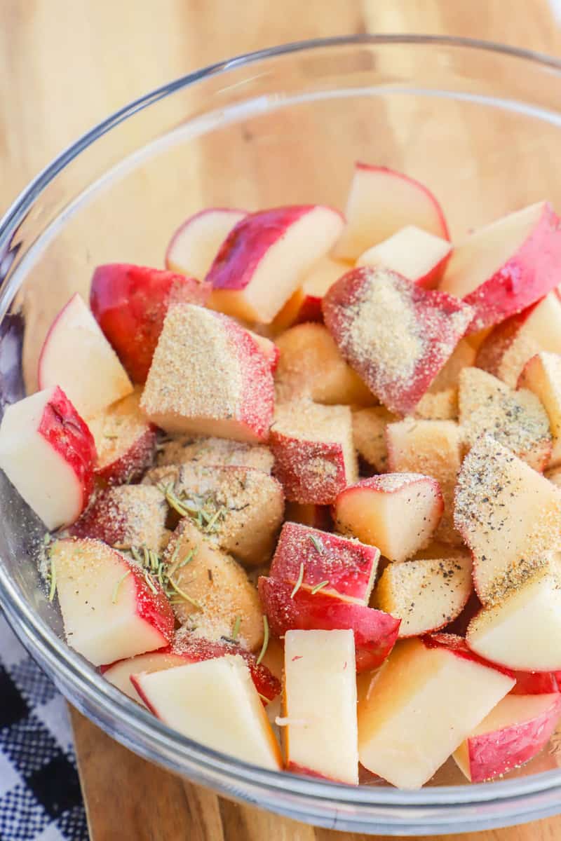 seasoning the red potatoes before the air fryer