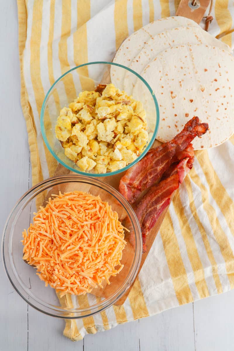 ingredients for breakfast quesadillas