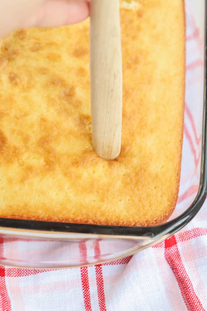 poking holes in cake for poke cake mix