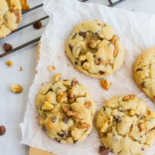 Walnut Chocolate Chip Cookies