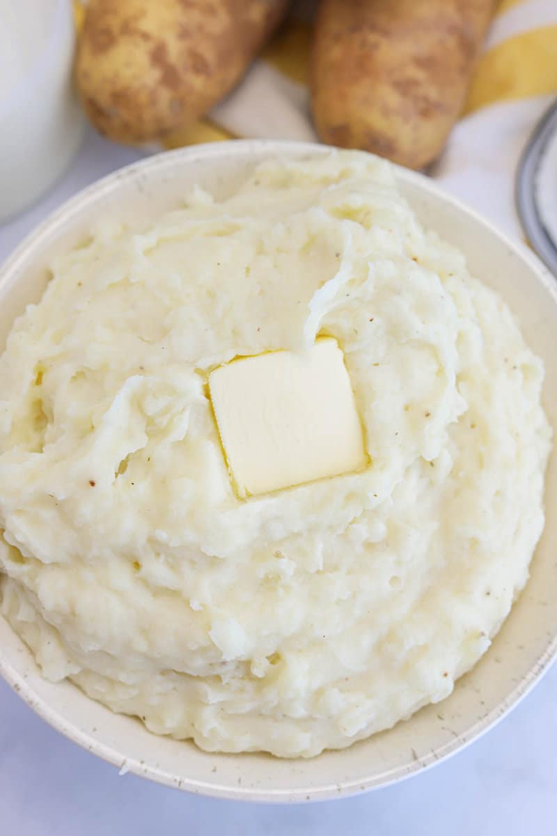 Buttermilk Mashed Potatoes • The Diary of a Real Housewife