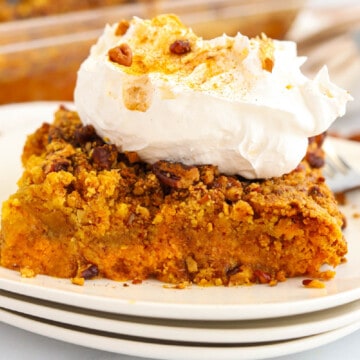 Pumpkin Crunch Cake