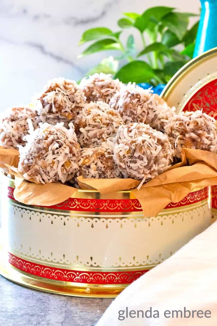 Date Balls with Walnuts and Coconut