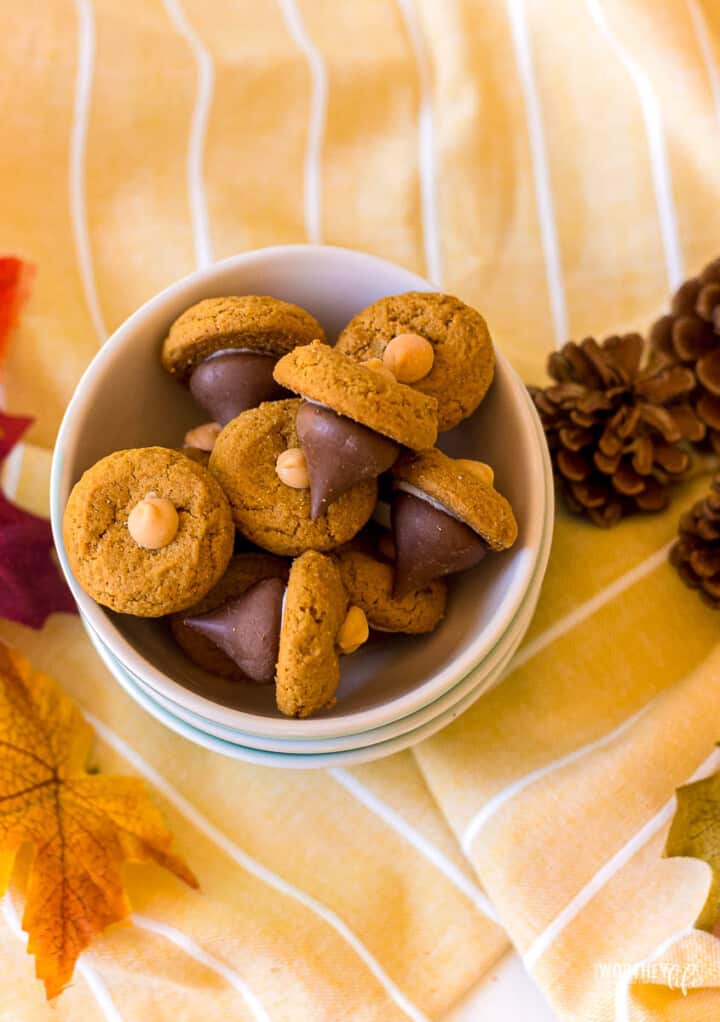 Thanksgiving Acorn Treats