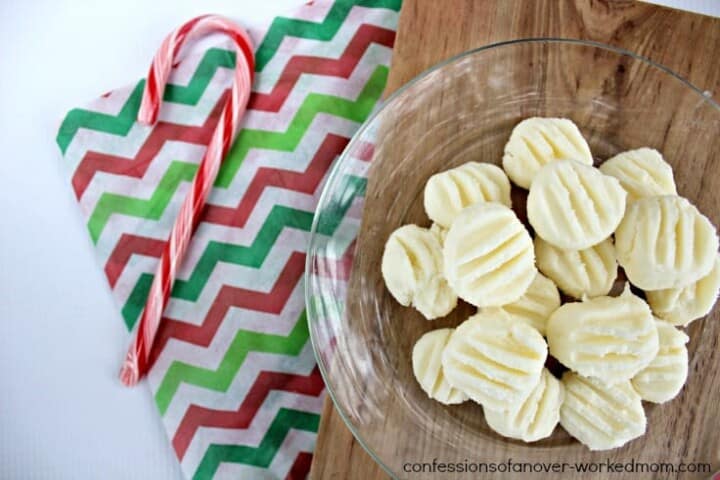 BUTTERCREAM MINT CANDY in clear serving bowl.