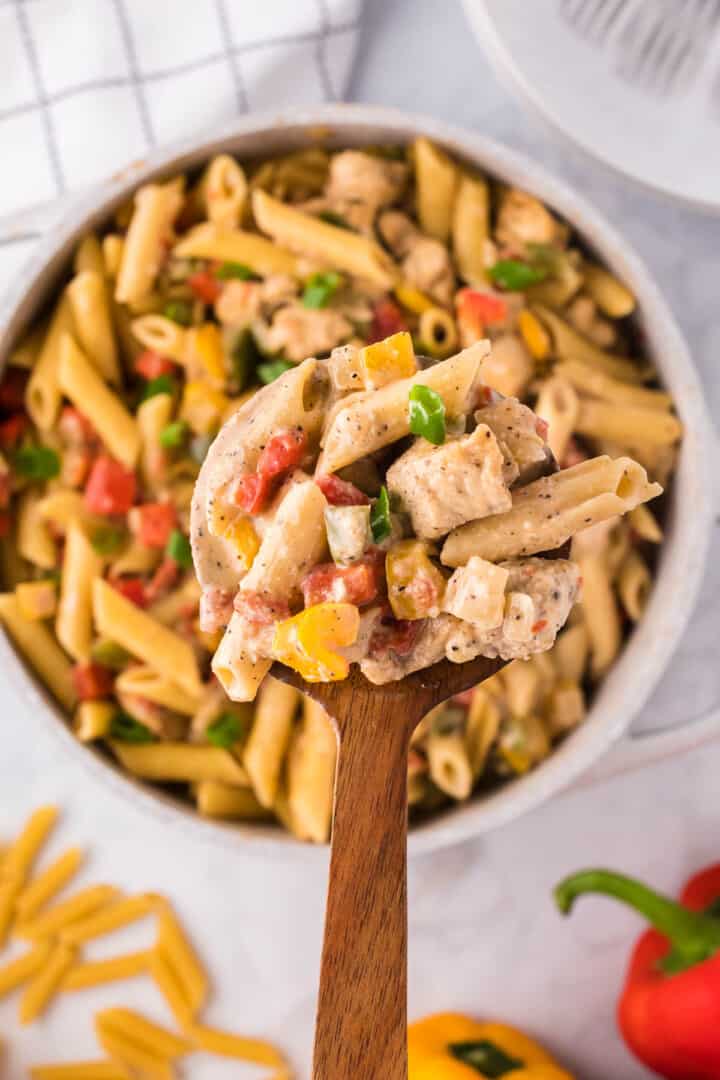 Chicken Fajita Pasta - The Diary of a Real Housewife