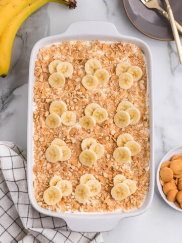 Banana Pudding Poke Cake