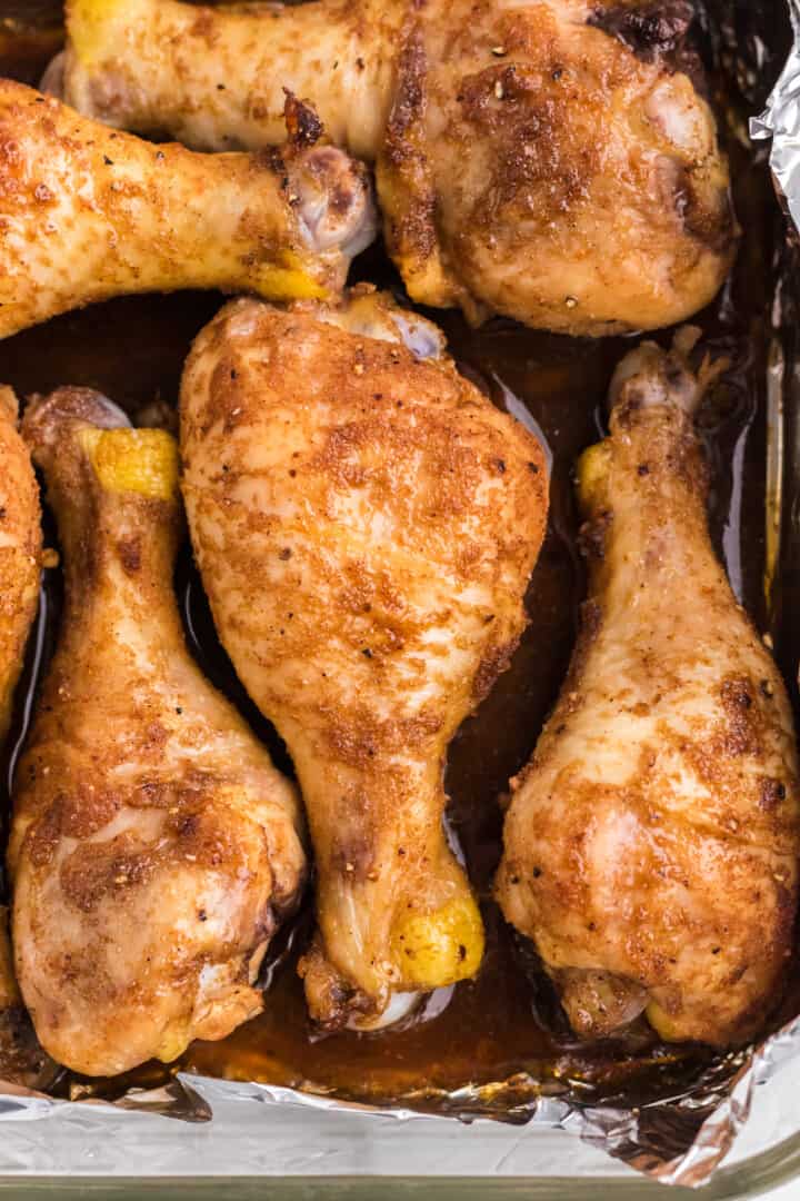 closeup of baked chicken drumsticks.